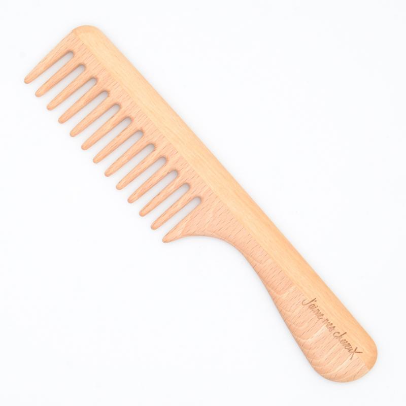 Peigne en bois - Produits certifiés bio et zéro déchet près de Caen Image Peigne en bois