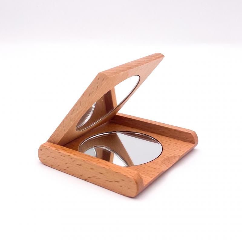 Miroir de poche en bois