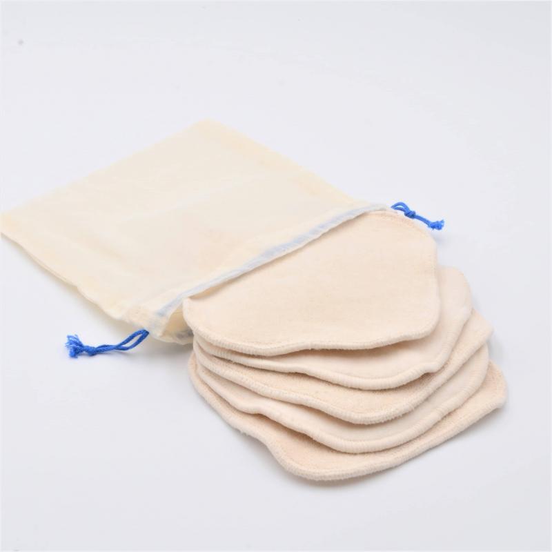 Lot de 5 lingettes bi-faces et leur sac en coton bio - Produits bio et zéro déchet près de Caen Image Lot de 5 lingettes bi-faces et leur sac en coton bio